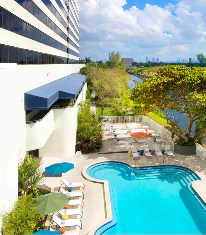 Miami Airport to Sheraton Miami Airport Hotel & Executive Meeting Center Shuttles