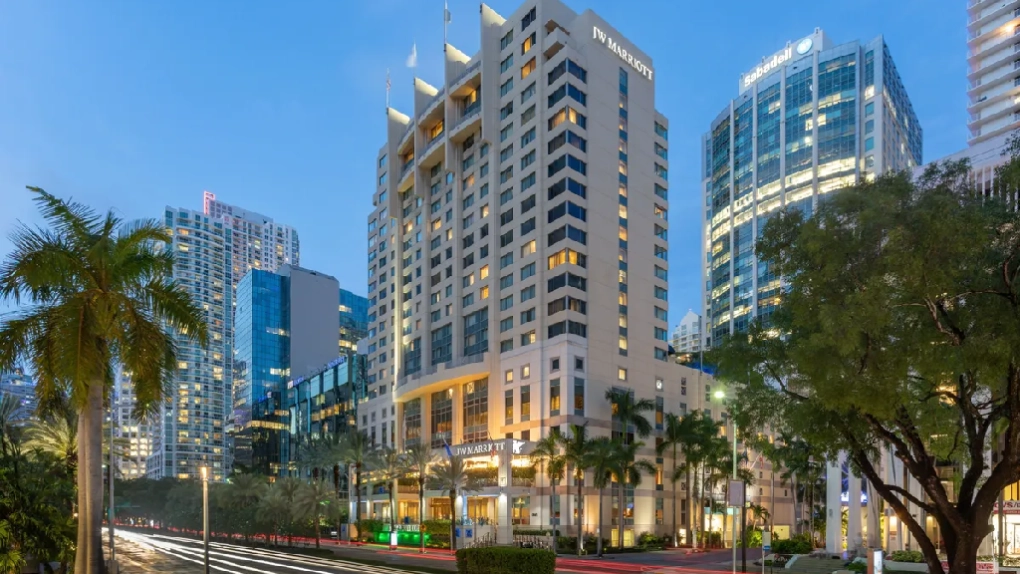 Luxury transportation from Miami Airport to JW Marriott Miami hotel