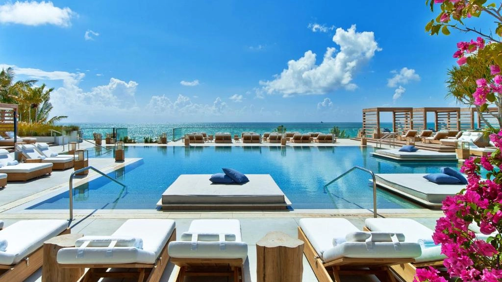 Luxury shuttle Service to 1 Hotel South Beach