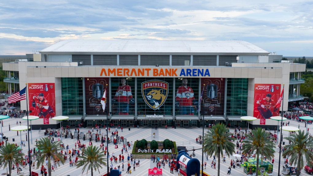 Luxury chauffeur service to Amerant Bank Arena for Florida Panthers hockey fans – Miamicoach Worldwide
